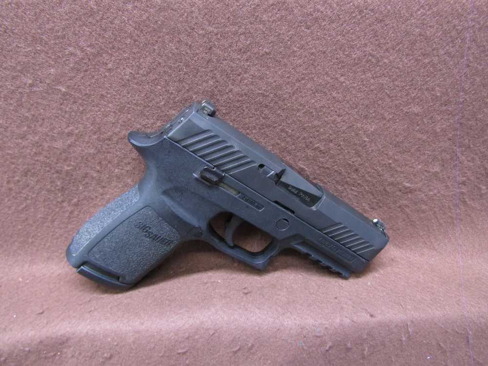 NICE Sig Sauer P320 Compact 9 mm Semi 3.75" BRL 15 Rd Mag VG Bore-img-1