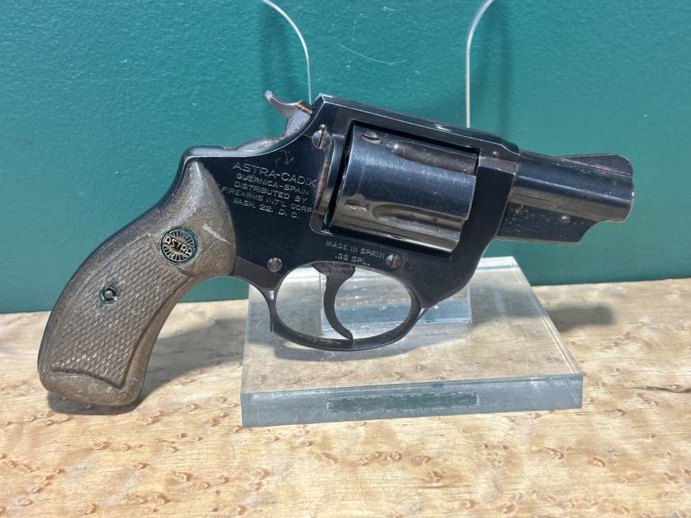 Astra Atra-Cadix .38 SPL Snub Nose Revolver mfg in Spain -img-7