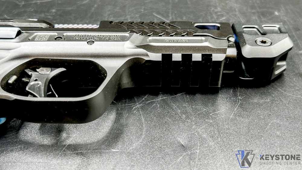 LNIB Smith & Wesson M&P9 2.0 Spec Series V Metal HD 4.8" w/ Original Box-img-11