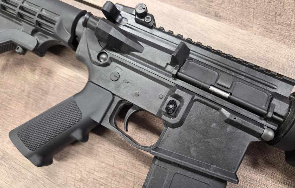 PRE-OWNED - Windham Weaponry WW-CF 5.56 NATO Carbon Fiber SRC R16M4FTT-CF1-img-5