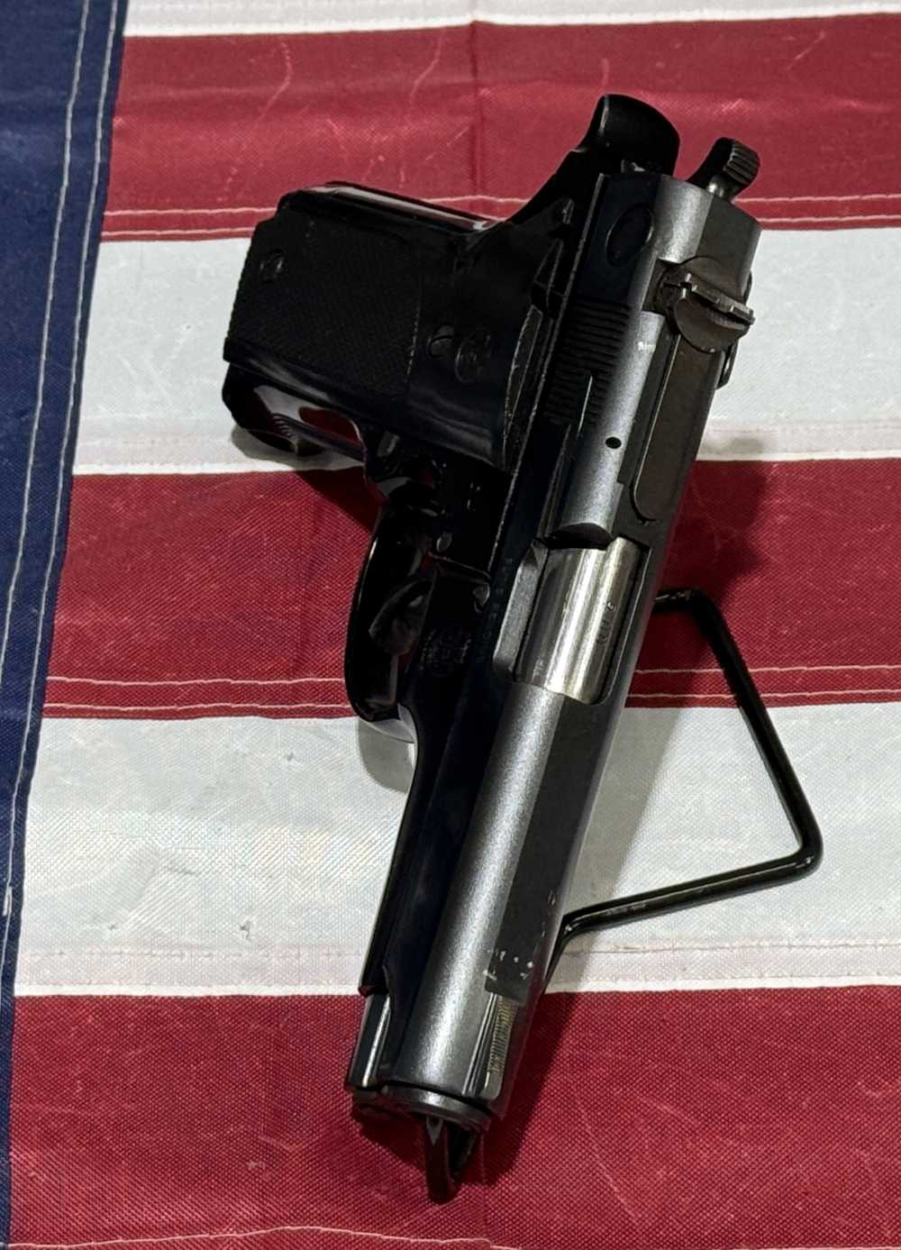 Smith & Wesson Model 59 9mm Pistol-img-12