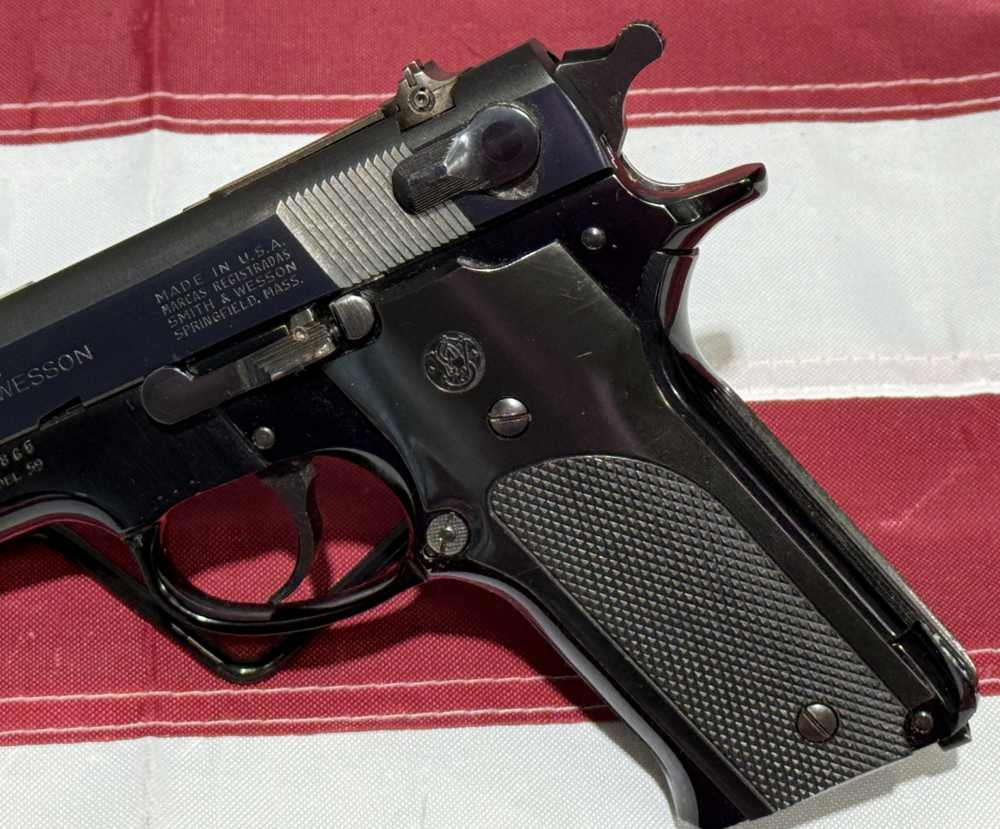 Smith & Wesson Model 59 9mm Pistol-img-2