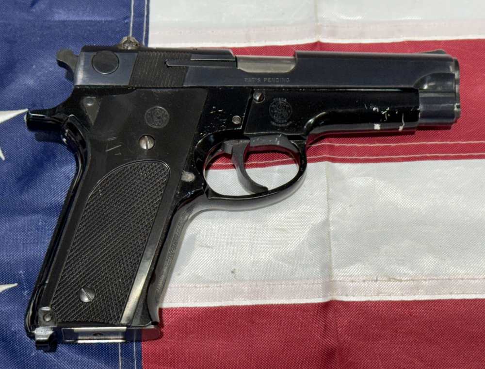 Smith & Wesson Model 59 9mm Pistol-img-16