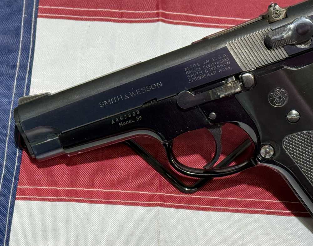 Smith & Wesson Model 59 9mm Pistol-img-3
