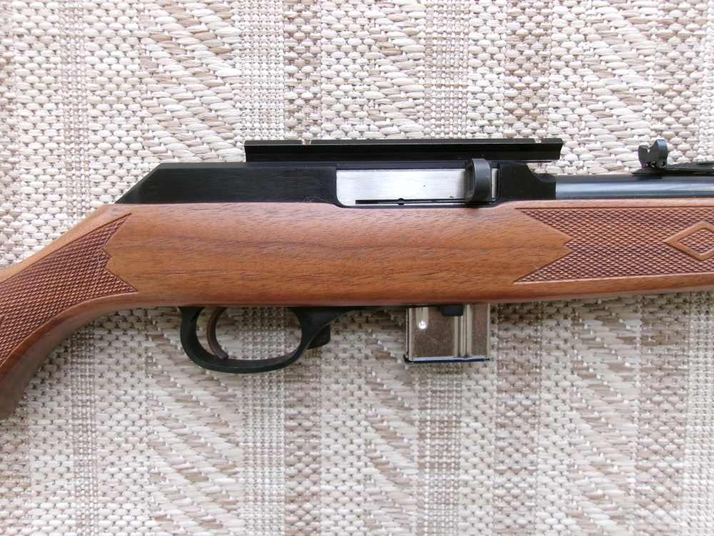 Marlin 922M .22 Magnum Semi Auto Rifle North Haven CT Like New 922 $1START-img-4