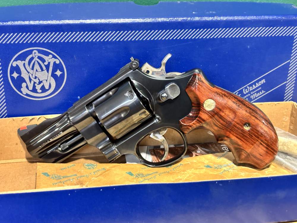 Smith and Wesson 24 24-3 Lew Horton Special .44 Spl 3" Revolver w/ Orig Box-img-2