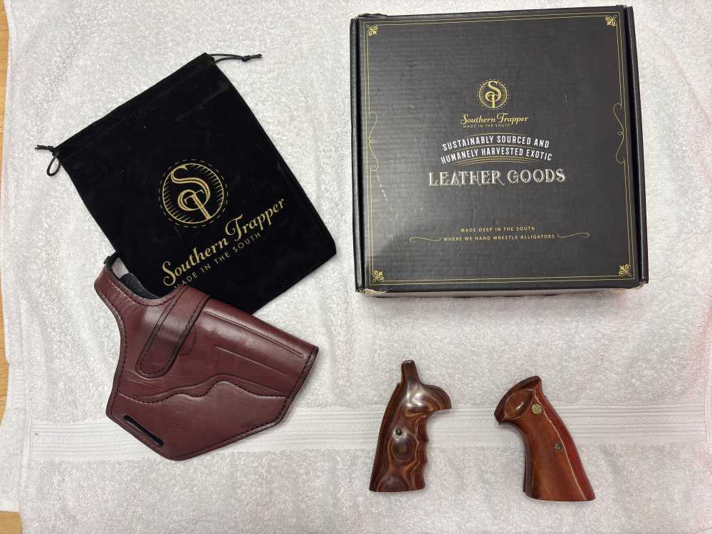 Smith and Wesson Model 29-2 Revolver-img-3