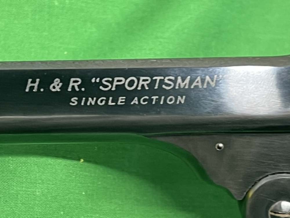 Harringto & Richardson Arms Sportsmen 22-img-3