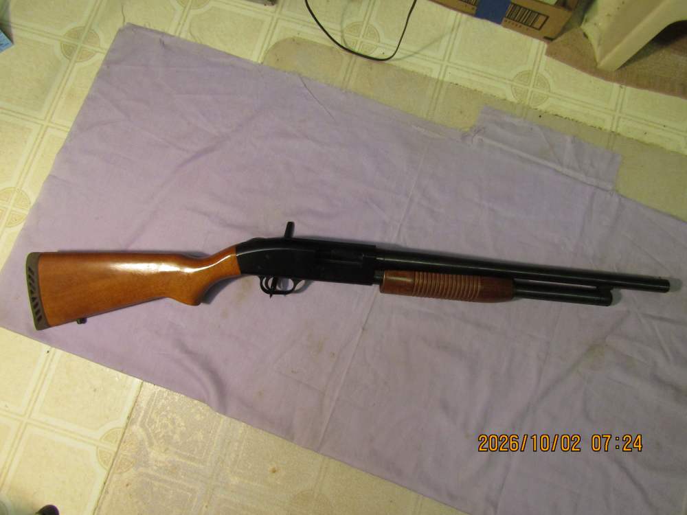 Mossberg, 500A, 12 ga., 3 inch chamber,  cylinder choke, 18 1/2 inch barrel-img-0