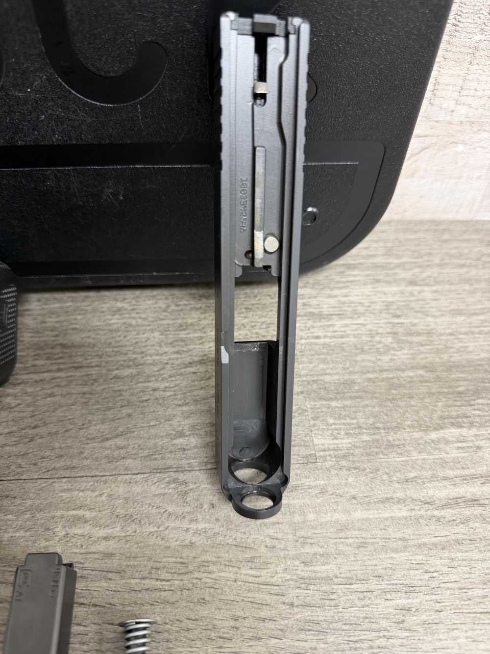 GLOCK 26 GEN 4 9MM ORIGINAL BOX 3 MAGAZINES BLUE LABEL USED PG2650202-img-17