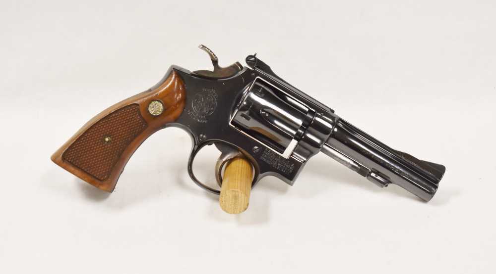 SMITH & WESSON 18-3 REVOLVER .22 LR 4" SA/DA PENNY S&W 18 SALE -img-0