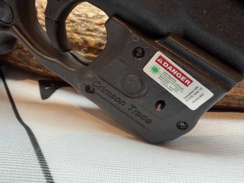 Smith & Wesson M&P Shield M2.0 9mm Luger with Green Laserguard Pro-img-4