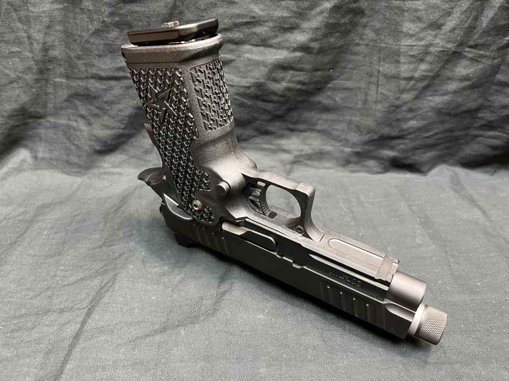Staccato C2 2011 9mm 4.5" Threaded Barrel Pistol -img-12
