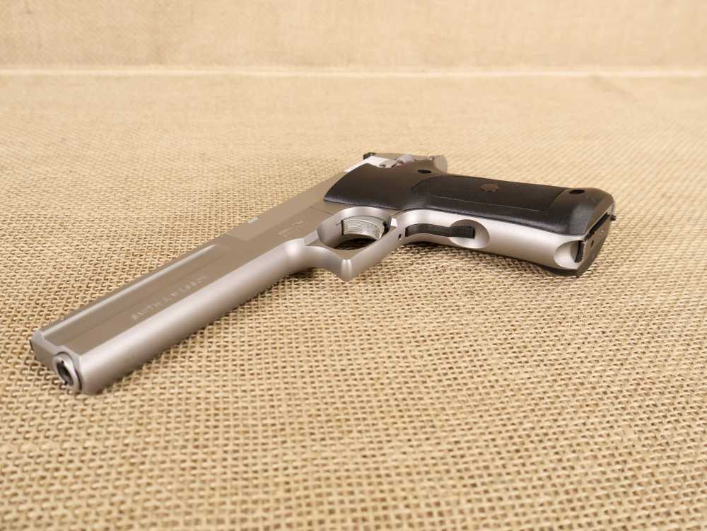 Smith & Wesson Model 2206 22LR 6" Stainless Semi-Auto Target Rimfire Pistol-img-16