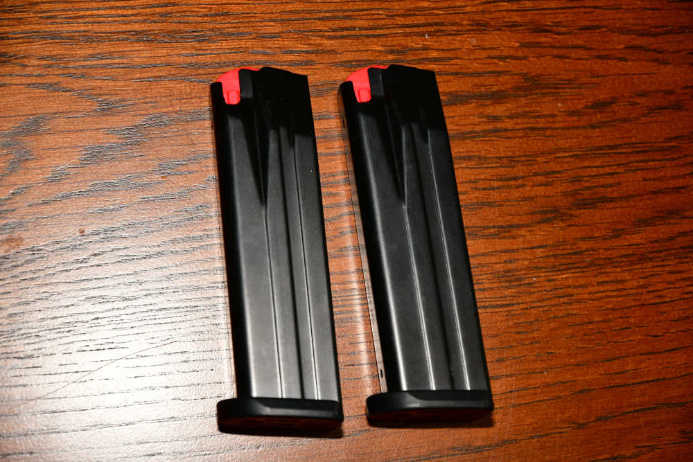 2 Wilson combat 14 round 9mm  magazines-img-0