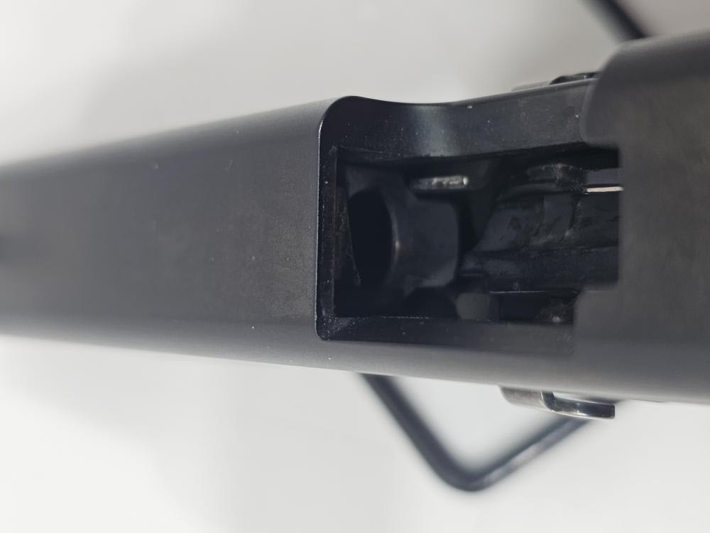 Glock 17 Gen 5 9MM with one magazine-img-8