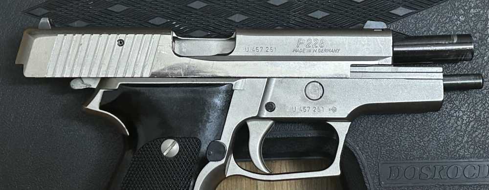 SIG SAUER P226 NICKEL 9mm (WEST GERMANY)-img-2