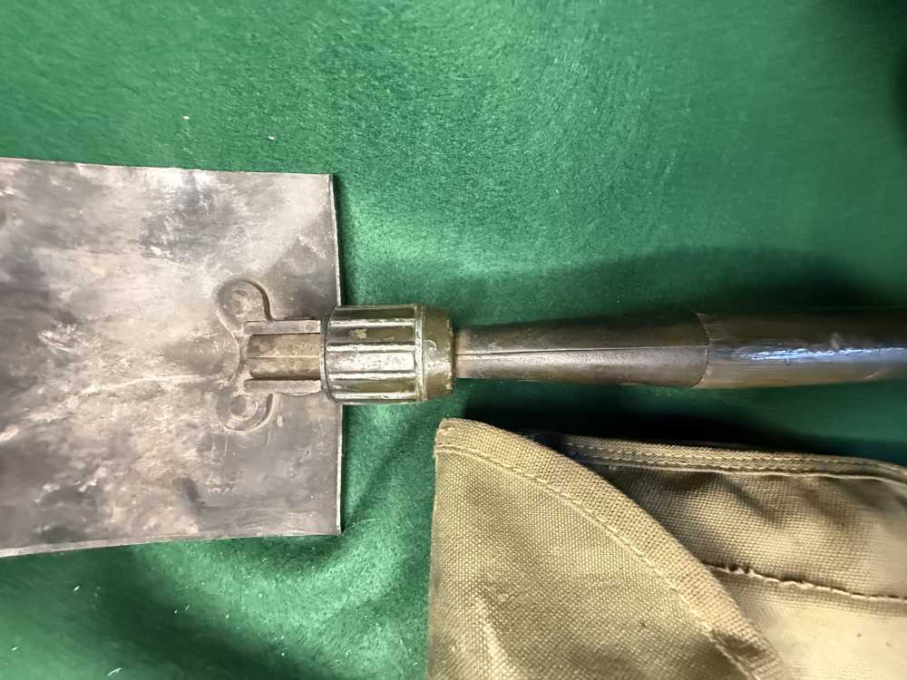 WWII US M1943 Folding Shovel Ames 1944 1945 Cover Carrier Kesler WW2 E-Tool-img-2