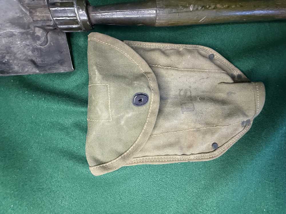 WWII US M1943 Folding Shovel Ames 1944 1945 Cover Carrier Kesler WW2 E-Tool-img-4
