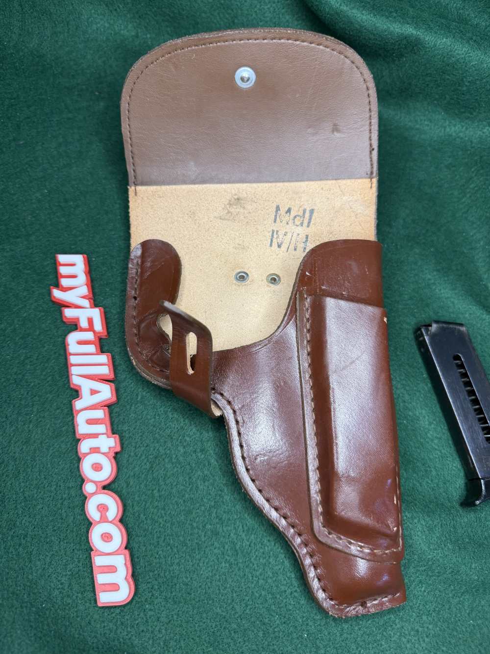 Polish Radom P-64 9x18 Makarov 1971 Military Pistol C&R + 2 Mags & Leather -img-11