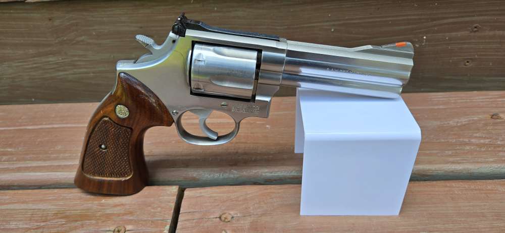 S&W Mod 686-3 Stainless Revolver, 357 Mag, 4" Barrel, Circa 1988-89-img-0