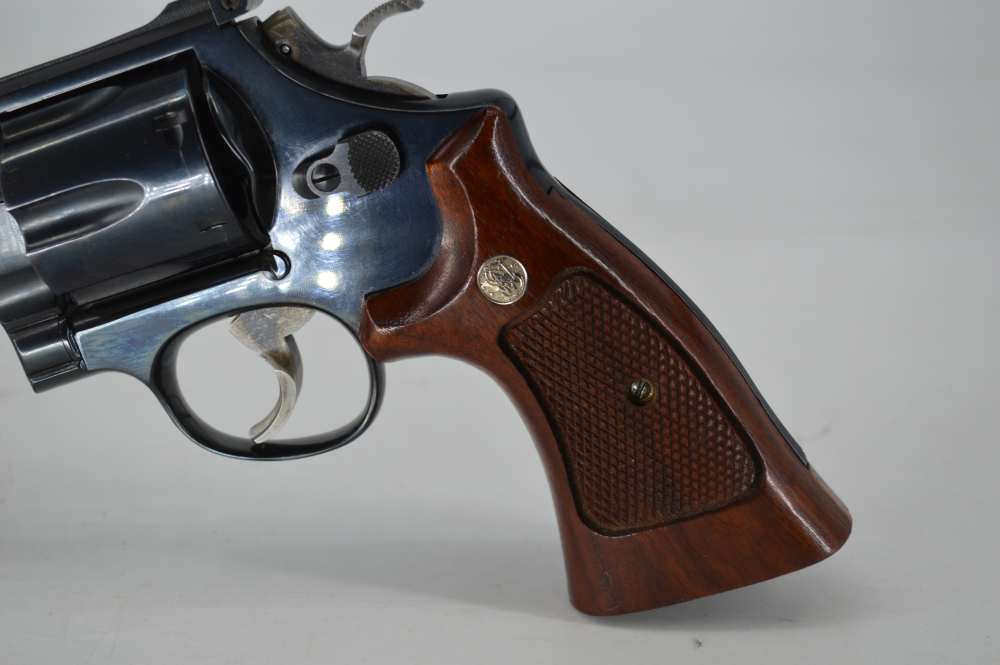 Smith & Wesson 25-5 45 colt 6 shot Revolver Classic Wheel gun -img-4