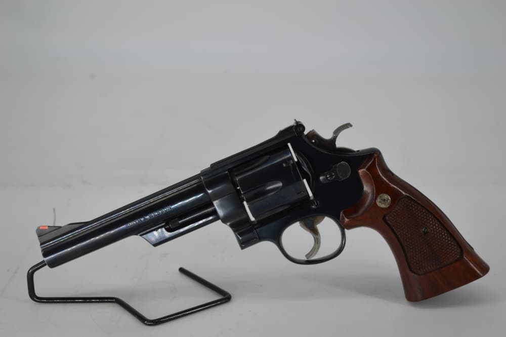 Smith & Wesson 25-5 45 colt 6 shot Revolver Classic Wheel gun -img-2