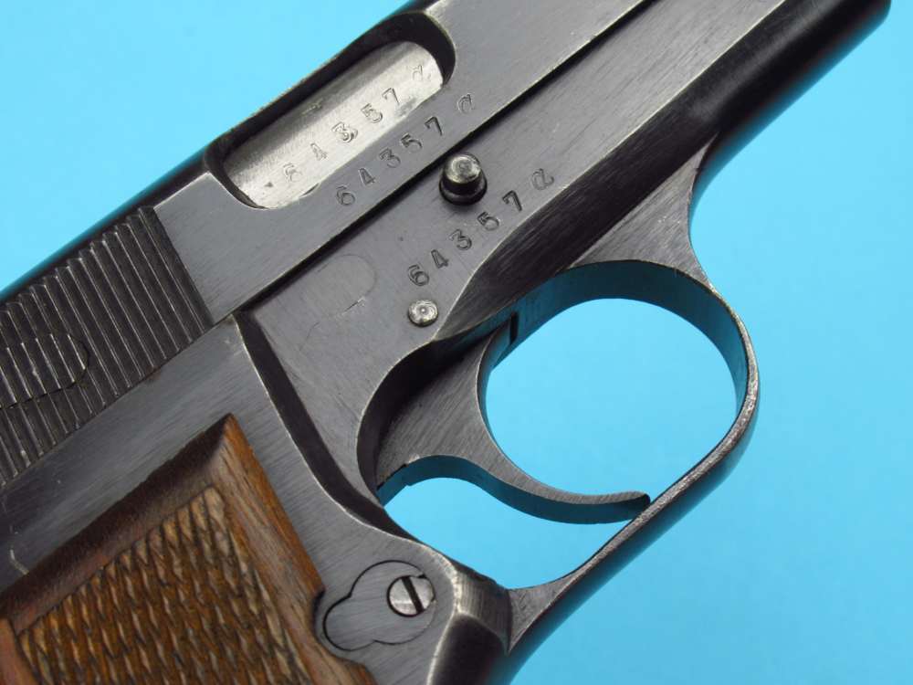 Nice 1943 WWII German Browning Hi Power Belgian pistol 9mm Luger P38 FN-img-45