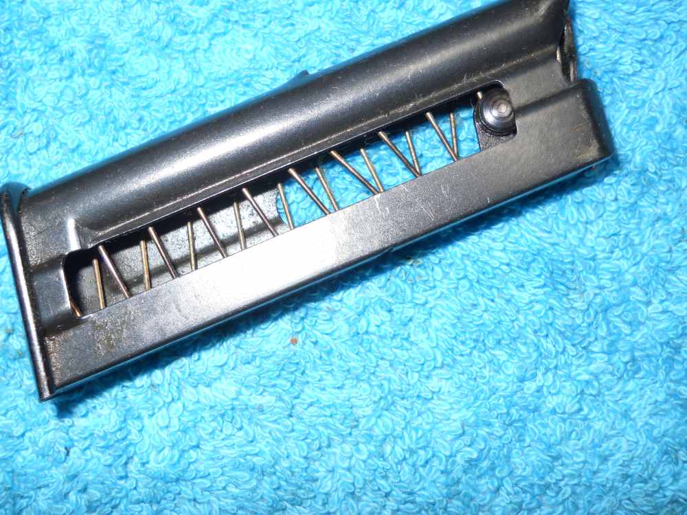EARLY MODEL ONLY WEATHERBY XXII 22LR RIFLE 22 LR 10 ROUND MAGAZINE-img-0