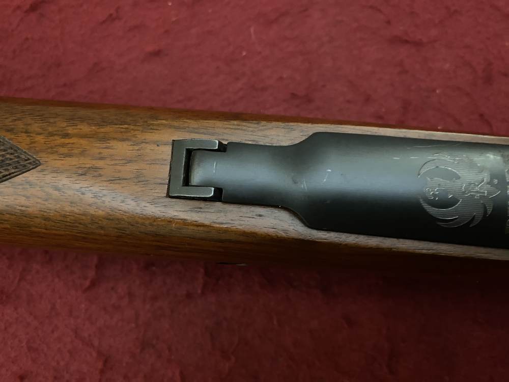 Excellent Ruger M77 Hawkeye African .375 Ruger 23" Walnut blued 07129-img-81