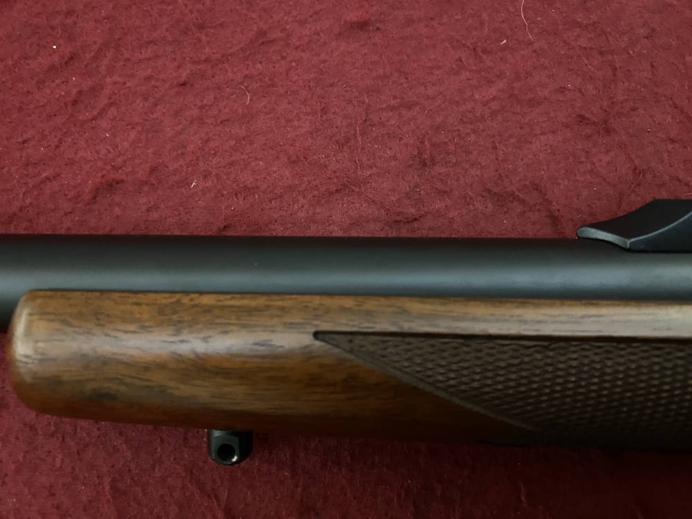 Excellent Ruger M77 Hawkeye African .375 Ruger 23" Walnut blued 07129-img-63