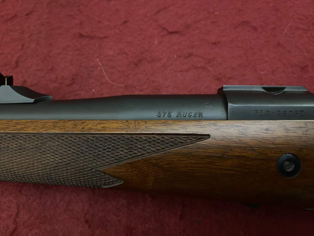 Excellent Ruger M77 Hawkeye African .375 Ruger 23" Walnut blued 07129-img-56