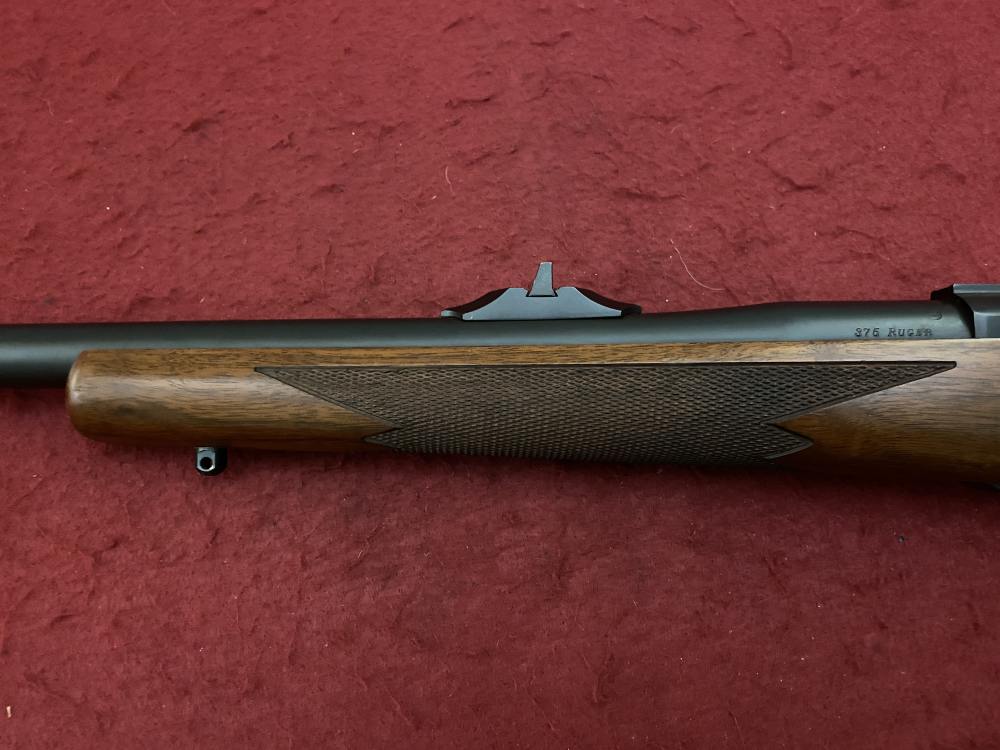 Excellent Ruger M77 Hawkeye African .375 Ruger 23" Walnut blued 07129-img-55