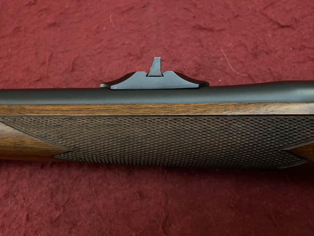 Excellent Ruger M77 Hawkeye African .375 Ruger 23" Walnut blued 07129-img-58