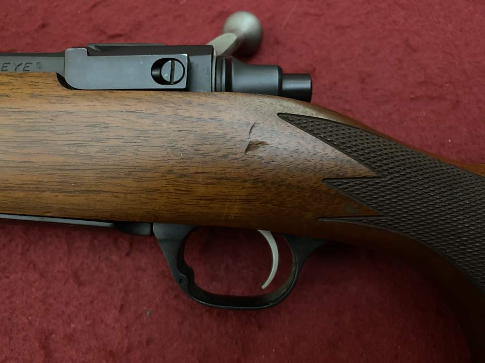 Excellent Ruger M77 Hawkeye African .375 Ruger 23" Walnut blued 07129-img-49