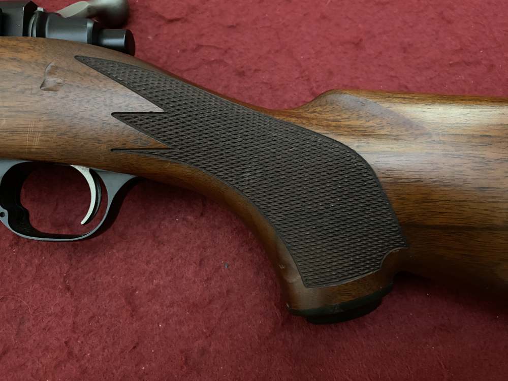 Excellent Ruger M77 Hawkeye African .375 Ruger 23" Walnut blued 07129-img-46