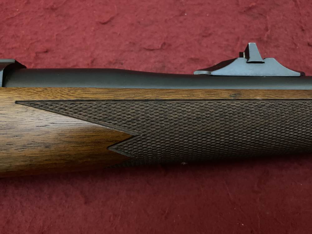 Excellent Ruger M77 Hawkeye African .375 Ruger 23" Walnut blued 07129-img-26