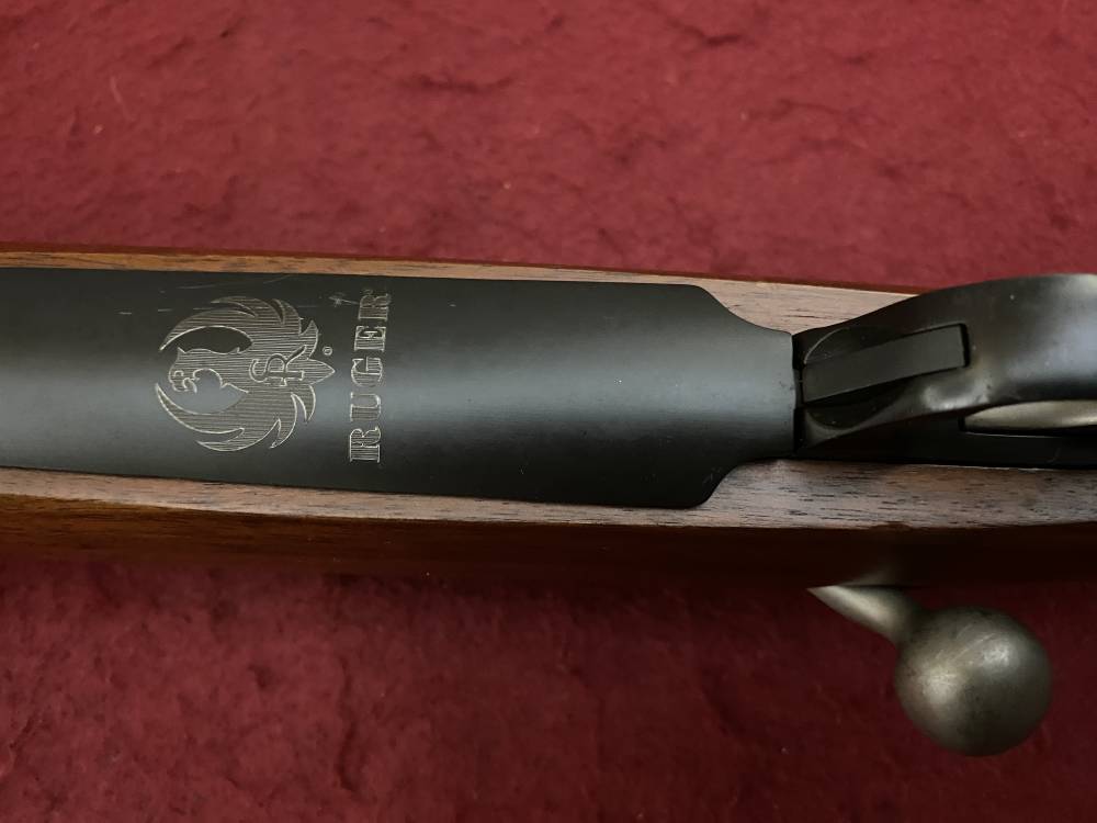 Excellent Ruger M77 Hawkeye African .375 Ruger 23" Walnut blued 07129-img-79