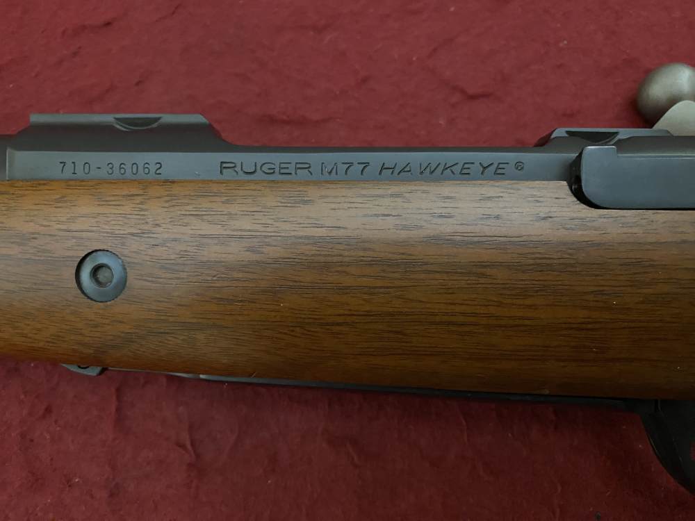 Excellent Ruger M77 Hawkeye African .375 Ruger 23" Walnut blued 07129-img-52