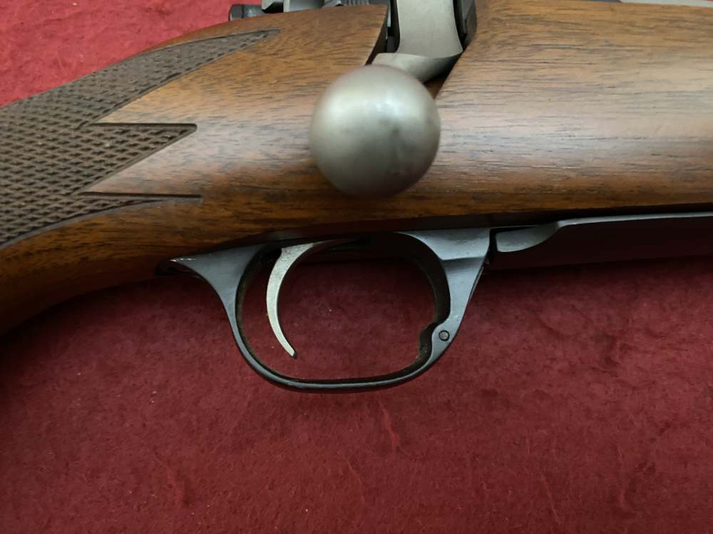 Excellent Ruger M77 Hawkeye African .375 Ruger 23" Walnut blued 07129-img-16