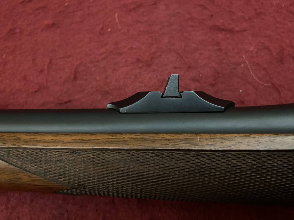 Excellent Ruger M77 Hawkeye African .375 Ruger 23" Walnut blued 07129-img-62