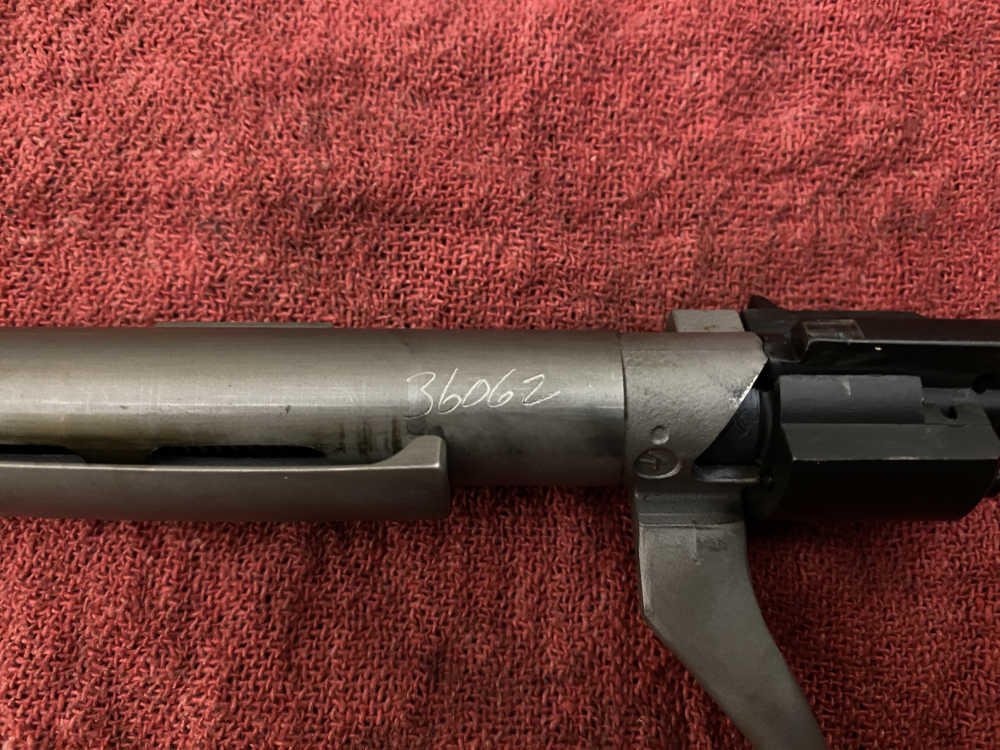 Excellent Ruger M77 Hawkeye African .375 Ruger 23" Walnut blued 07129-img-114