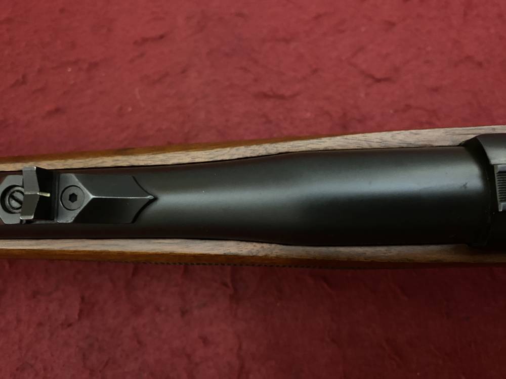 Excellent Ruger M77 Hawkeye African .375 Ruger 23" Walnut blued 07129-img-100