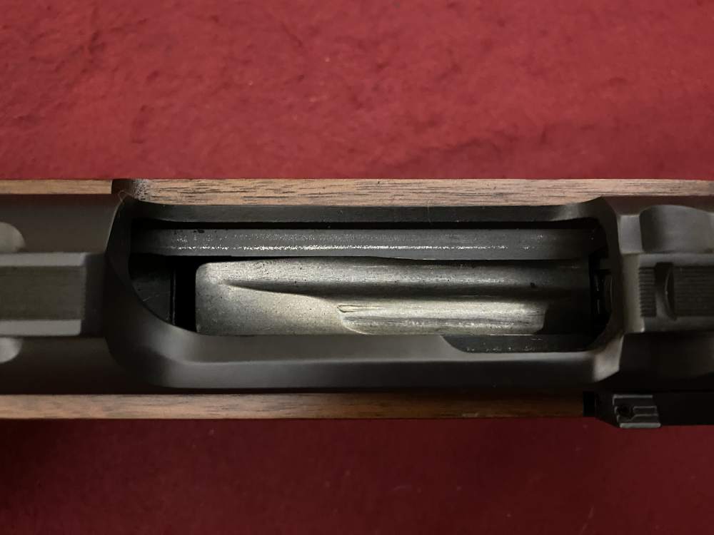 Excellent Ruger M77 Hawkeye African .375 Ruger 23" Walnut blued 07129-img-113
