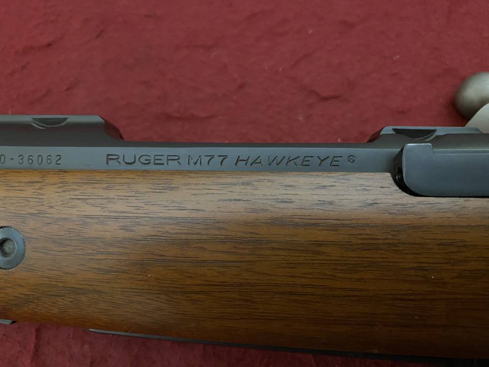 Excellent Ruger M77 Hawkeye African .375 Ruger 23" Walnut blued 07129-img-53