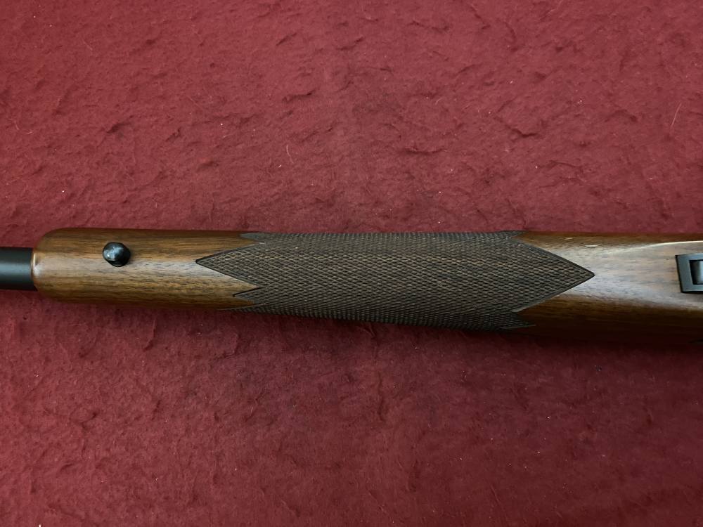 Excellent Ruger M77 Hawkeye African .375 Ruger 23" Walnut blued 07129-img-82