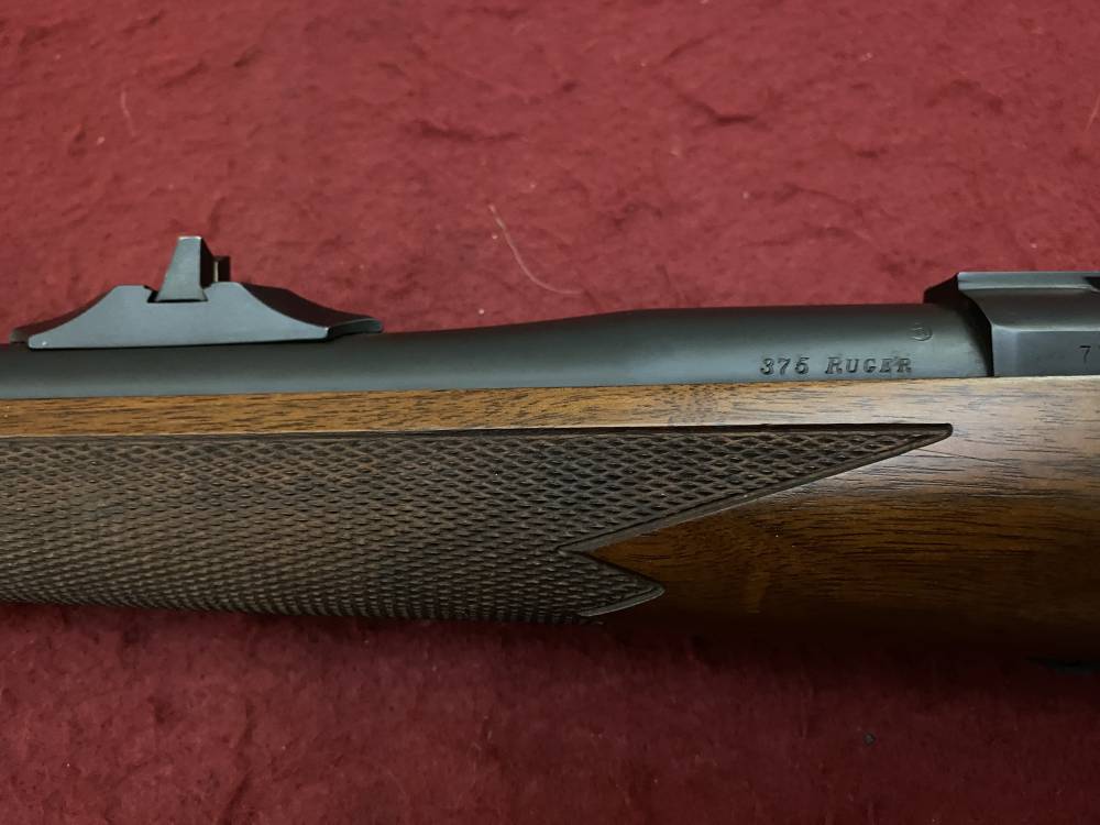 Excellent Ruger M77 Hawkeye African .375 Ruger 23" Walnut blued 07129-img-57
