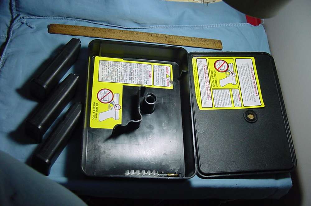 Glock Tupperware Box + 3 9mm Model 19 Single slot 15Rd magazines FreeShipin-img-0