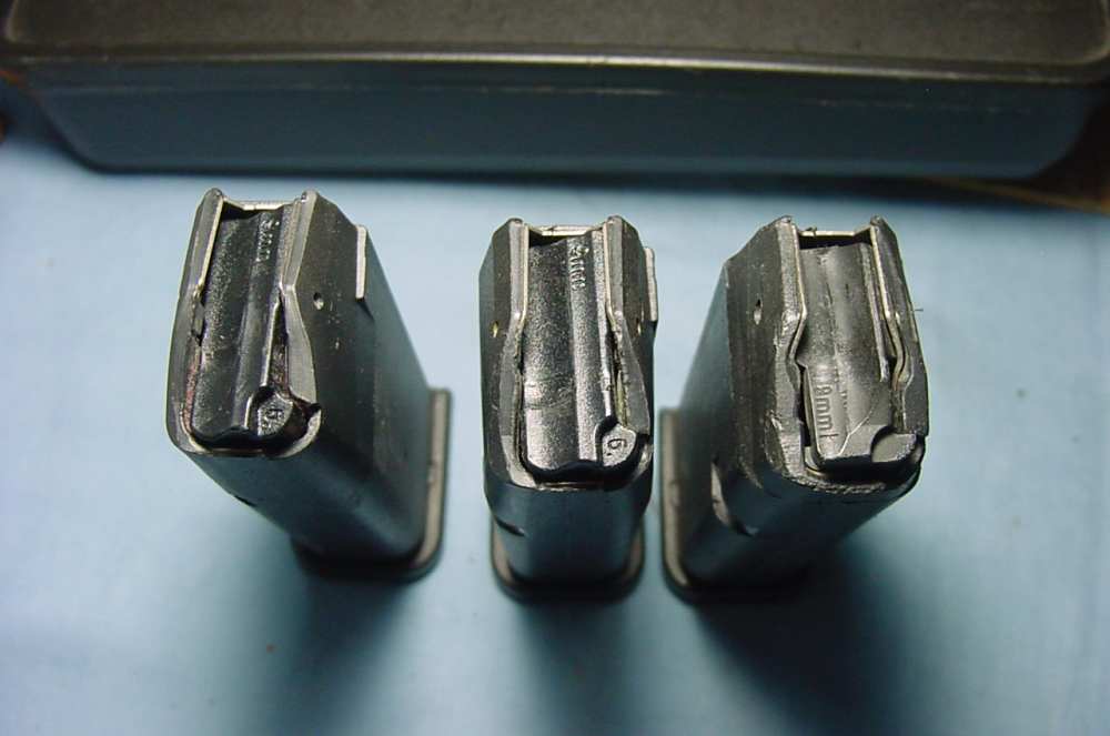 Glock Tupperware Box + 3 9mm Model 19 Single slot 15Rd magazines FreeShipin-img-10
