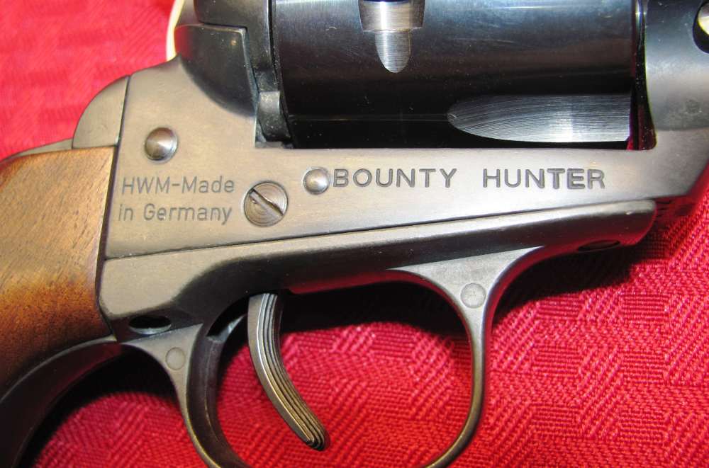 HWR GERMANY BOUNTY HUNTER 22LR / 22WMR SAA UNFIRED ORG BOX NOS-img-7